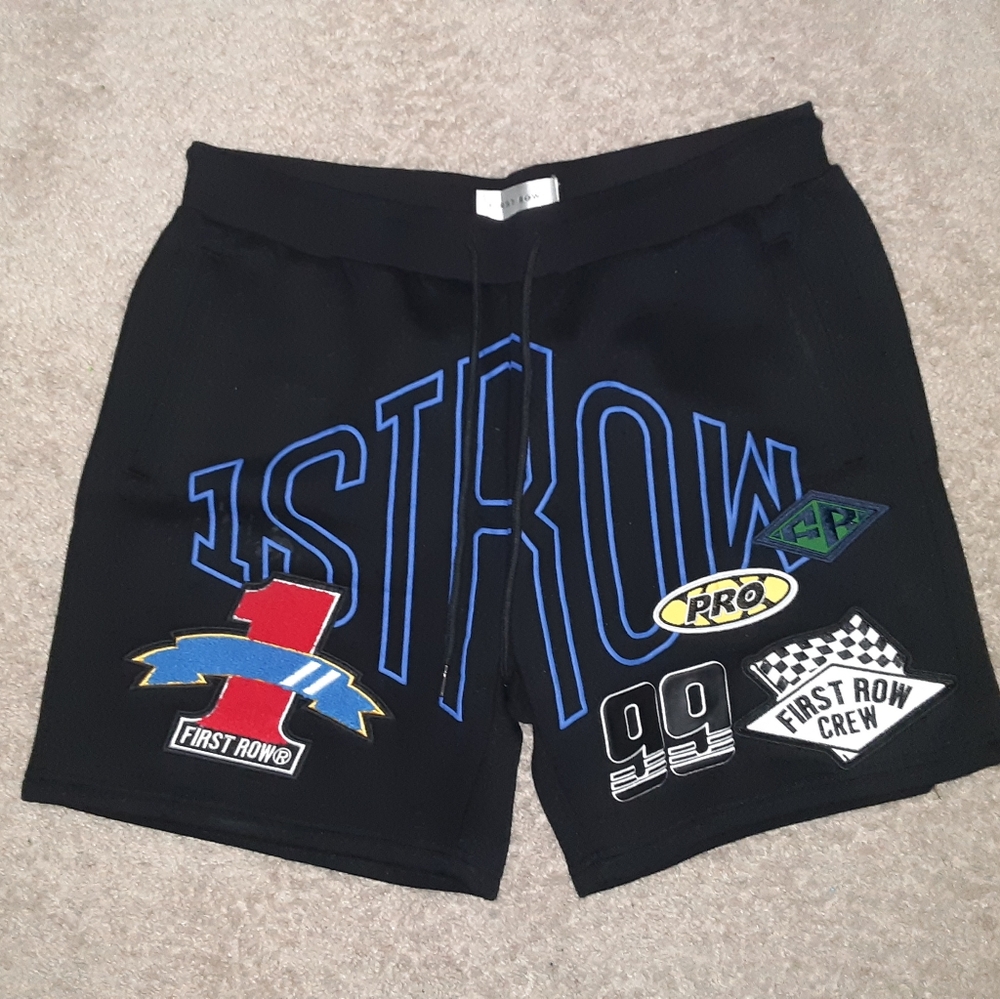 MEN'S FIRST ROW FLEECE GRAPHIC SHORTS